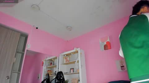 IAN CASTILLO online show from December 2025 11:16:02 AM