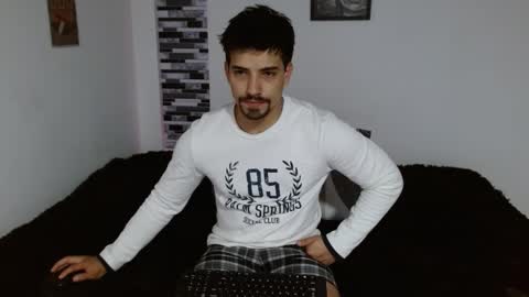 Ian Davis online show from December 2025 07:20:02 PM