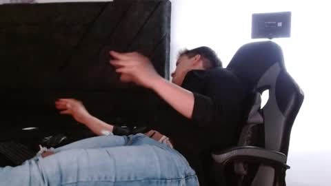 Ian Davis online show from April 2026 08:56:01 PM