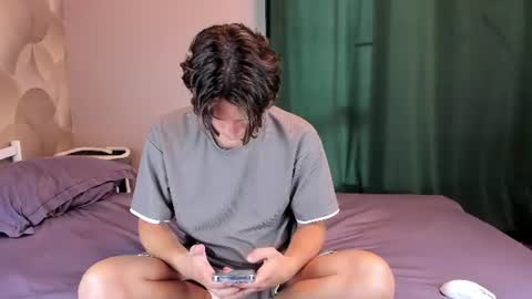Snapshot of ian_flor chatting on July 2026 10:44:01 AM Ian Flor online show from July 2026 10:44:01 AM