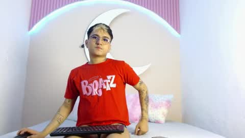 ian_storm online show from April 2026 11:46:02 AM