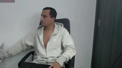 ian_taylor_xxx online show from January 2025 02:10:01 AM