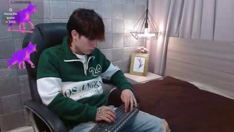 Snapshot of iancute_ chatting on October 2025 06:14:02 PM ian online show from October 2025 06:14:02 PM