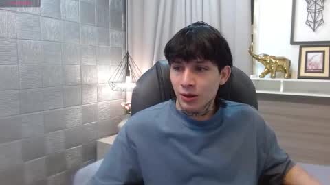 Snapshot of iancute_ chatting on November 2025 04:55:02 AM ian online show from November 2025 04:55:02 AM