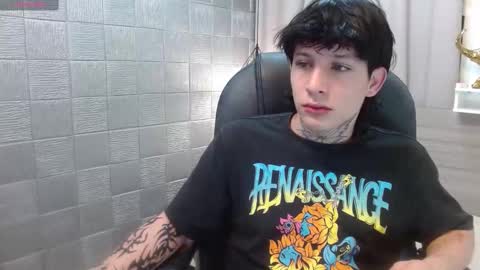 Snapshot of iancute_ chatting on November 2025 02:01:01 AM ian online show from November 2025 02:01:01 AM