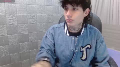 Snapshot of iancute_ chatting on November 2025 03:43:02 AM ian online show from November 2025 03:43:02 AM