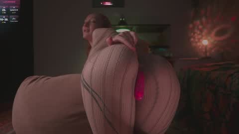 Snapshot of iara_mi chatting on December 2025 02:12:02 PM stream next week online show from December 2025 02:12:02 PM