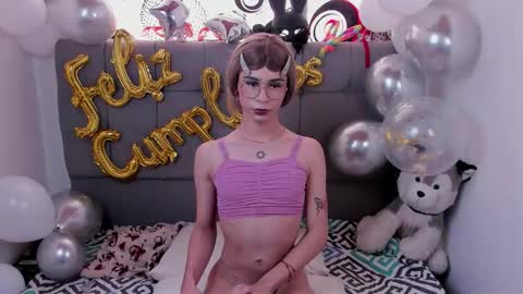 Snapshot of ibiza_cami chatting on October 2025 09:00:02 PM Camila online show from October 2025 09:00:02 PM