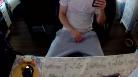 Ice Jr online show from April 2026 05:18:01 PM