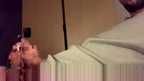 Snapshot of ice_o_later98 chatting on December 2025 01:43:02 AM ice_o_later98 online show from December 2025 01:43:02 AM