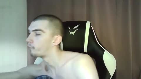 MAX online show from February 2025 05:15:02 PM