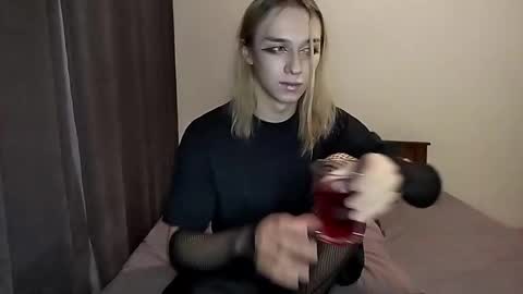 Snapshot of icebenz chatting on December 2025 03:17:01 PM Jade online show from December 2025 03:17:01 PM