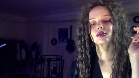 Nina online show from March 2026 12:17:02 AM