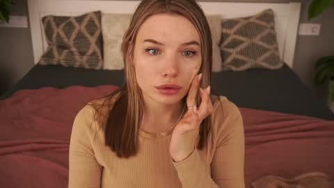 Danielle online show from December 2024 02:19:02 PM