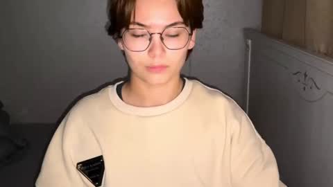 Snapshot of iceeheart chatting on October 2025 11:27:01 AM Ksenia online show from October 2025 11:27:01 AM