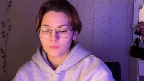 Snapshot of iceeheart chatting on December 2025 06:34:01 PM Ksenia online show from December 2025 06:34:01 PM