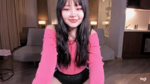 Hitomi   online show from March 2025 01:25:02 PM