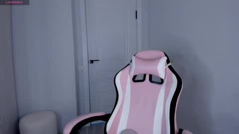 Hitomi   online show from October 2025 09:55:01 PM