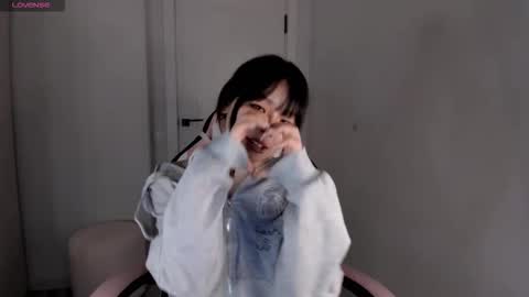 Hitomi   online show from November 2025 11:14:02 PM