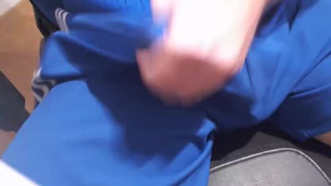 icky_thumps online show from September 2025 04:26:01 AM