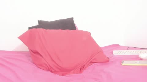 IckyXo online show from February 2025 01:22:01 PM