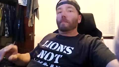 Snapshot of icyfucktoy chatting on June 2026 02:47:02 AM icyfucktoy online show from June 2026 02:47:02 AM