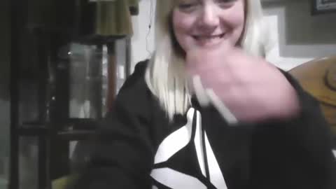 Snapshot of icykittiesbitch95 chatting on December 2024 10:16:01 AM kennedyblue online show from December 2024 10:16:01 AM