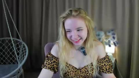 Snapshot of ida_lewiss chatting on June 2026 12:37:01 AM Ida online show from June 2026 12:37:01 AM