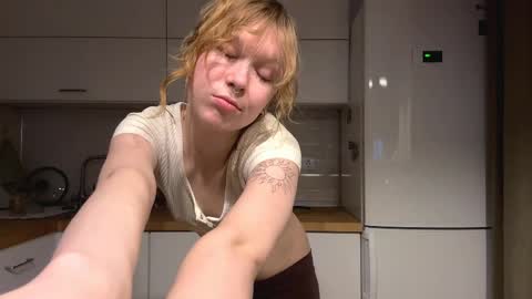 Sarah online show from April 2026 04:18:01 PM