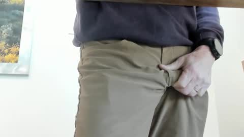 idfunguy2023 online show from February 2025 10:15:02 PM