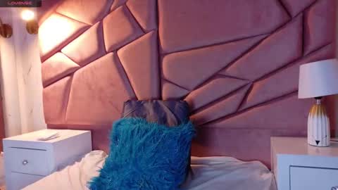 Tifanny online show from February 2026 12:30:02 AM