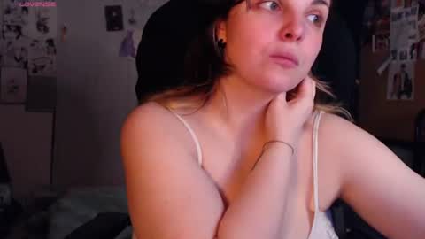 Snapshot of idontknowwhyjojo chatting on June 2026 10:15:01 AM Saya online show from June 2026 10:15:01 AM