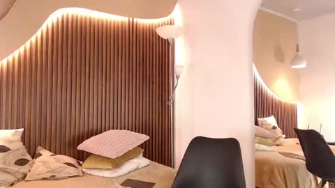 Snapshot of ifis_tiresia1 chatting on October 2025 01:00:02 AM ifis online show from October 2025 01:00:02 AM