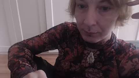 Snapshot of ifk_donkeysfr chatting on November 2025 10:26:01 AM Ifk Donkeys online show from November 2025 10:26:01 AM