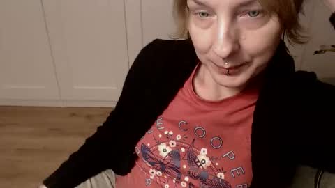 Snapshot of ifk_donkeysfr chatting on November 2025 07:49:02 PM Ifk Donkeys online show from November 2025 07:49:02 PM