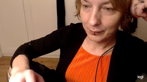 Snapshot of ifk_donkeysfr chatting on December 2025 04:27:01 PM Ifk Donkeys online show from December 2025 04:27:01 PM