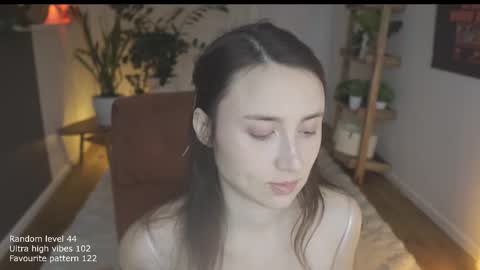 Belle online show from November 2025 12:27:02 PM