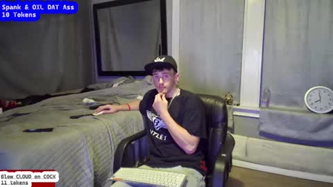 Snapshot of igetherwetter chatting on December 2024 06:33:02 AM Amiri Roue online show from December 2024 06:33:02 AM