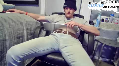 Snapshot of igetherwetter chatting on December 2024 01:00:02 AM Amiri Roue online show from December 2024 01:00:02 AM