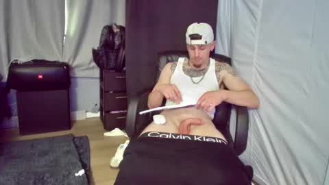 Snapshot of igetherwetter chatting on February 2025 01:05:01 PM Amiri Roue online show from February 2025 01:05:01 PM