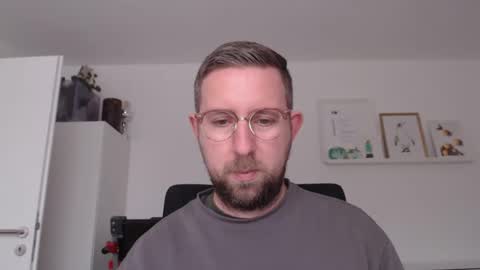 Snapshot of iggi2707 chatting on December 2024 12:44:01 PM ner d online show from December 2024 12:44:01 PM