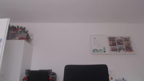 Snapshot of iggi2707 chatting on February 2025 08:55:01 AM ner d online show from February 2025 08:55:01 AM