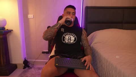 Snapshot of igor_scott chatting on December 2025 02:08:02 AM Igor scott online show from December 2025 02:08:02 AM