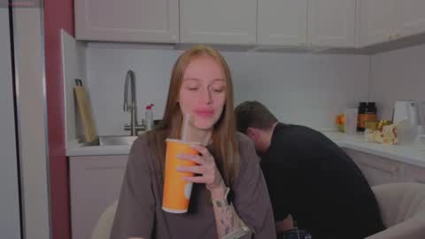 Snapshot of ihavepaws33 chatting on December 2025 11:59:01 AM Julia and Mira online show from December 2025 11:59:01 AM