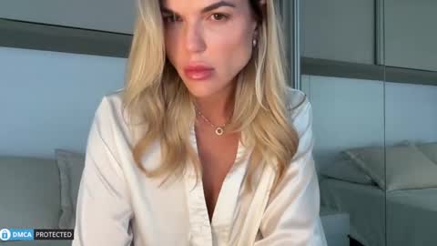 Ivy online show from November 2025 08:31:01 PM