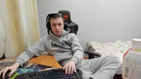 iliaskris online show from November 2025 01:31:01 AM