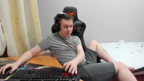 iliaskris online show from January 2026 12:30:01 PM