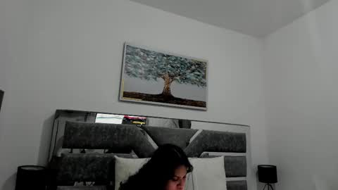 Snapshot of iliy_ chatting on November 2025 11:27:02 PM ILY online show from November 2025 11:27:02 PM