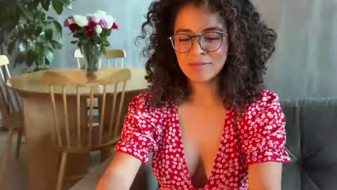 Kloe online show from February 2025 10:59:02 PM