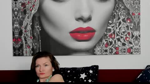 Snapshot of illegalbeauty87 chatting on May 2026 01:14:02 AM Ingrid or more easier...Miss GoDDess Mistress online show from May 2026 01:14:02 AM